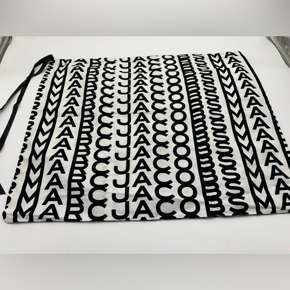 Marc Jacob’s dust bag new